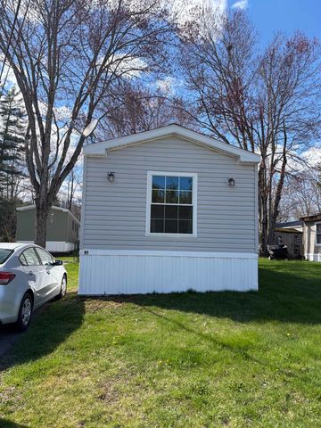 91 Crystal Springs Way, Somersworth, NH 03878