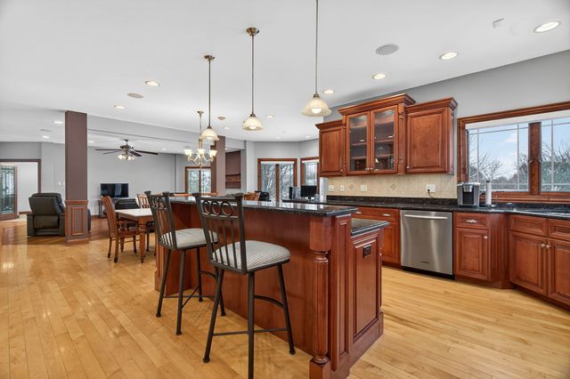 11024 Marilyn Terrace, Orland Park, IL 60467