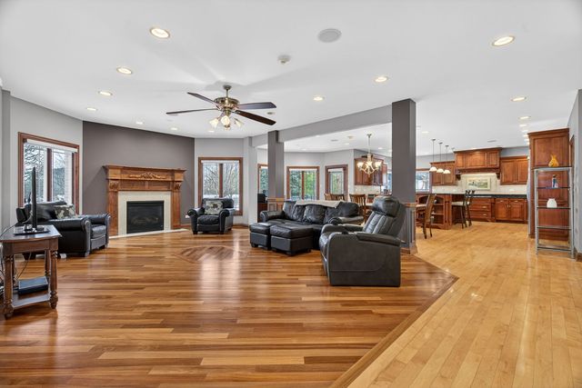 11024 Marilyn Terrace, Orland Park, IL 60467