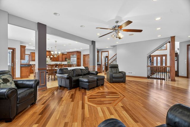 11024 Marilyn Terrace, Orland Park, IL 60467