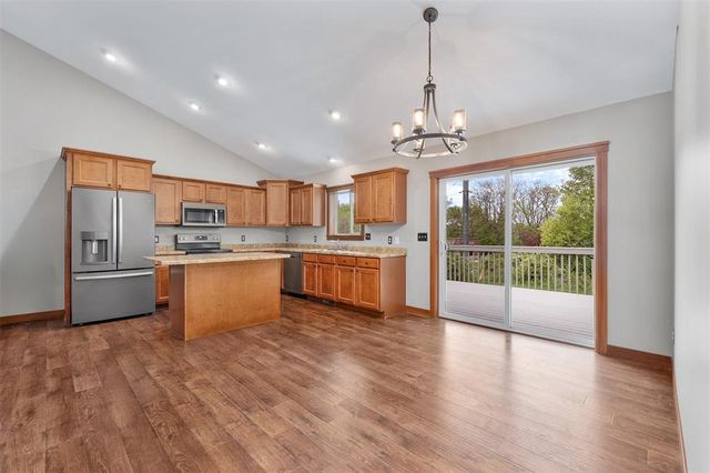 2544 Avery Lane, Altoona, WI 54720