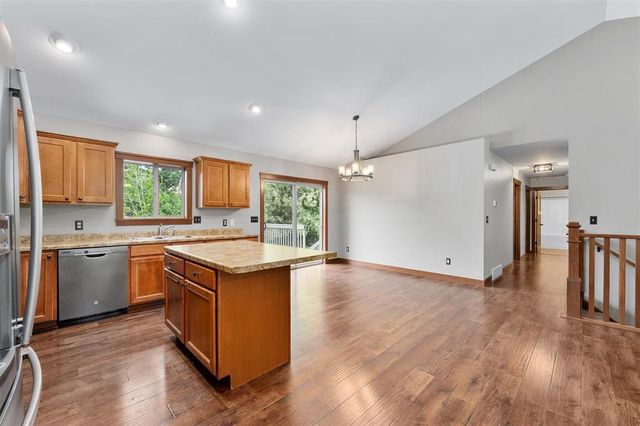 2544 Avery Lane, Altoona, WI 54720