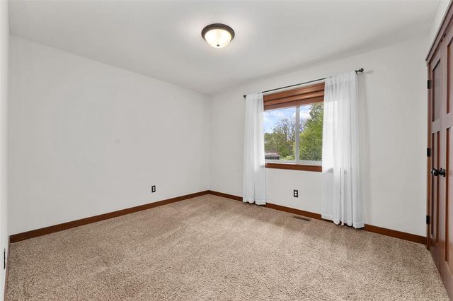 2544 Avery Lane, Altoona, WI 54720