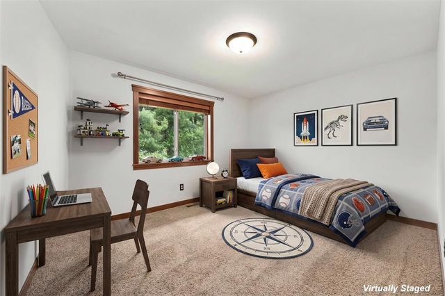 2544 Avery Lane, Altoona, WI 54720