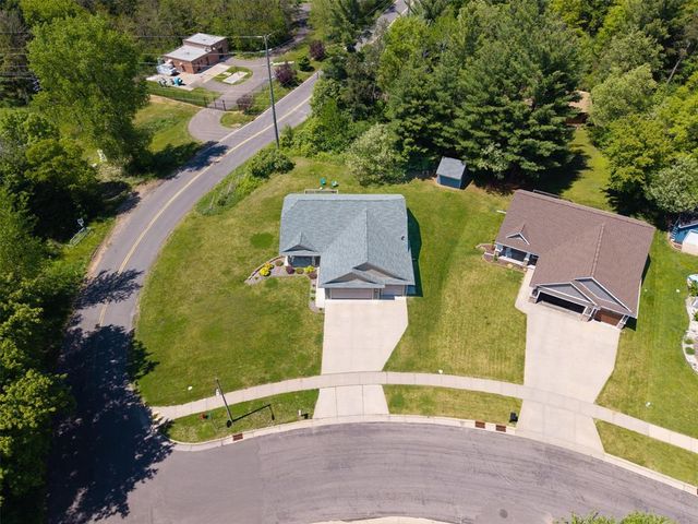 2544 Avery Lane, Altoona, WI 54720
