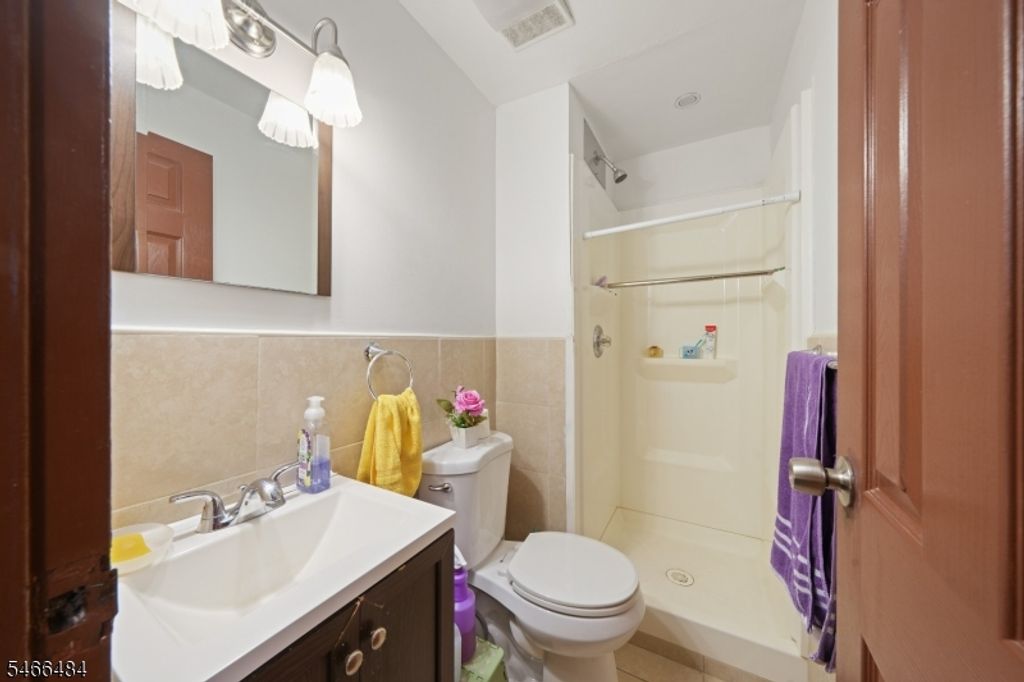 565 61St St, West New York Town, NJ 07093 — photo 4