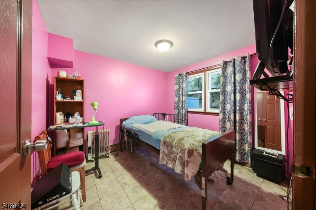 565 61St St, West New York Town, NJ 07093 — photo 5