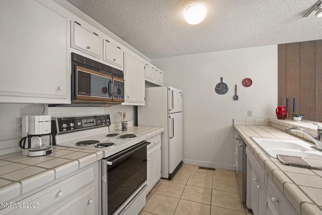 954 Fairway Boulevard 4, Incline Village, NV 89451