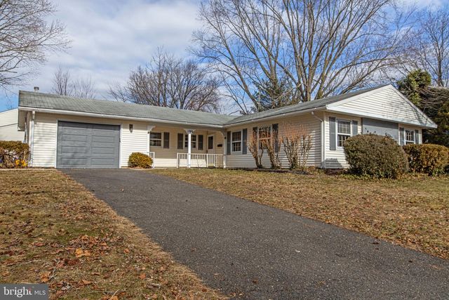 199 NORTHAMPTON DR, Willingboro, NJ 08046