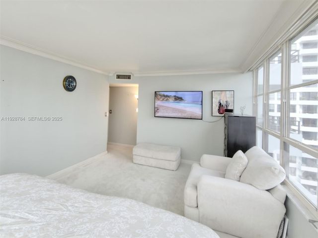 600 Three Islands Blvd 1112, Hallandale Beach, FL 33009