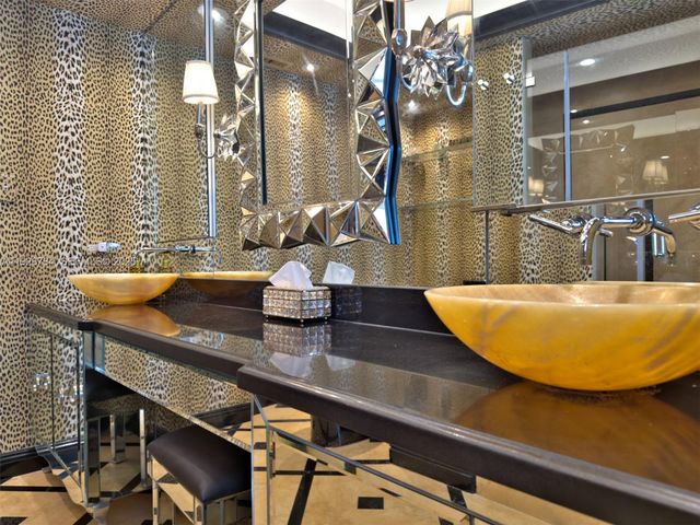 600 Three Islands Blvd 1112, Hallandale Beach, FL 33009