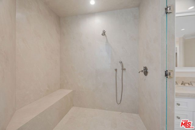 15201 Mc Kendree Avenue, Pacific Palisades (los Angeles), CA 90272