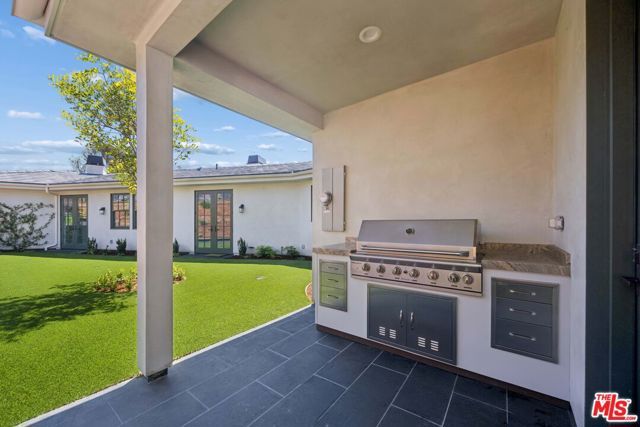 15201 Mc Kendree Avenue, Pacific Palisades (los Angeles), CA 90272