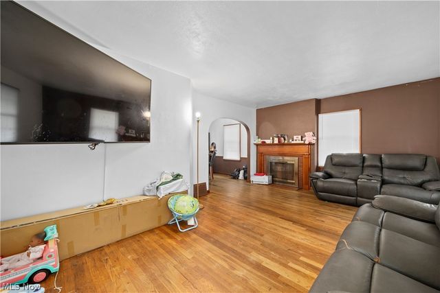 410 Nebraska Avenue, Lorain, OH 44052