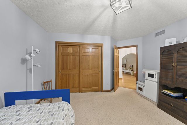 2360 Lewis Center Road, Lewis Center, OH 43035