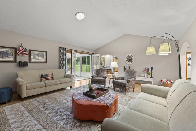 2360 Lewis Center Road, Lewis Center, OH 43035