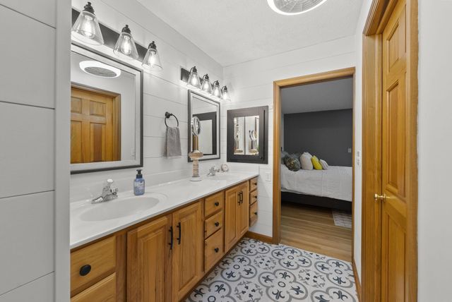 2360 Lewis Center Road, Lewis Center, OH 43035