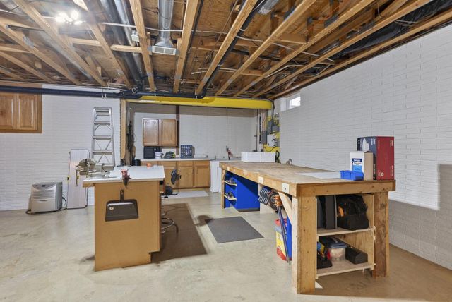 2360 Lewis Center Road, Lewis Center, OH 43035