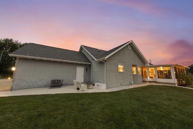2360 Lewis Center Road, Lewis Center, OH 43035