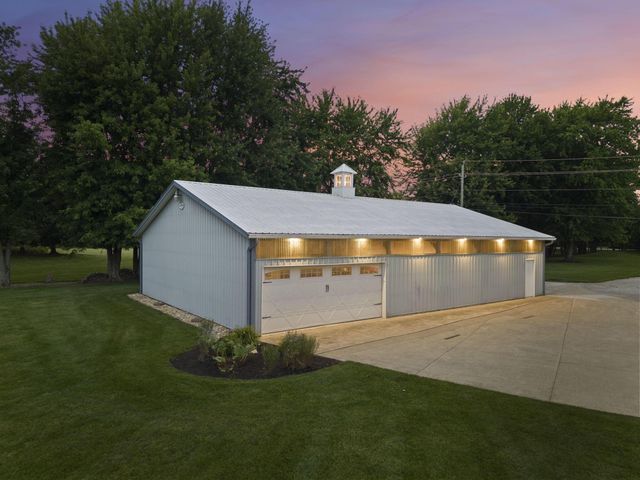 2360 Lewis Center Road, Lewis Center, OH 43035