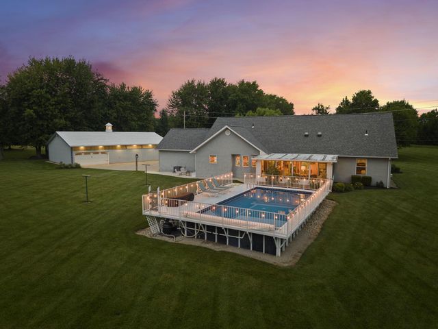 2360 Lewis Center Road, Lewis Center, OH 43035
