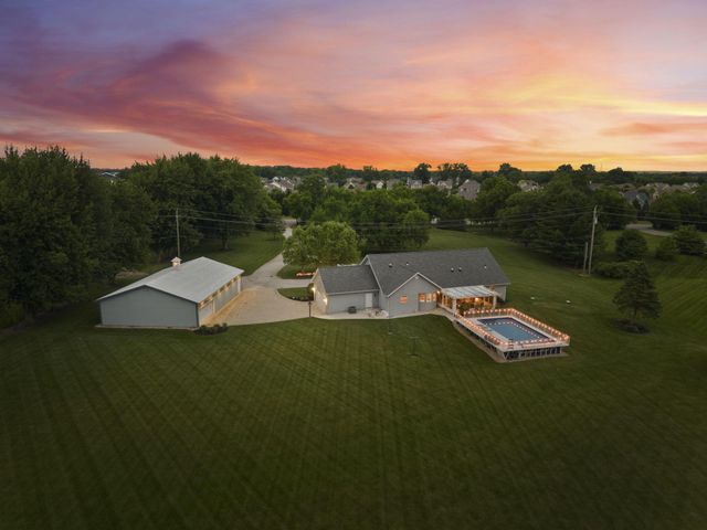 2360 Lewis Center Road, Lewis Center, OH 43035