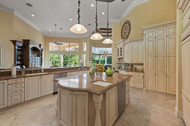 3678 Touch Of Class Court, Wellington, FL 33414