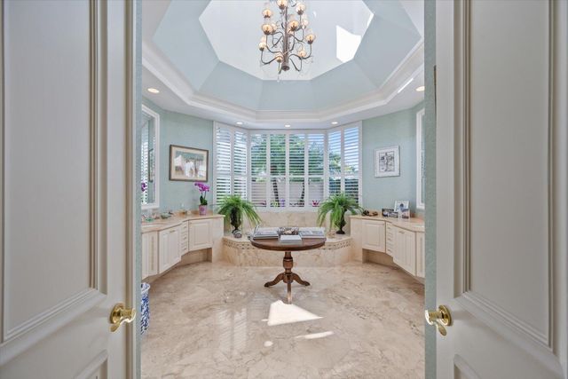 3678 Touch Of Class Court, Wellington, FL 33414