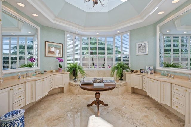 3678 Touch Of Class Court, Wellington, FL 33414