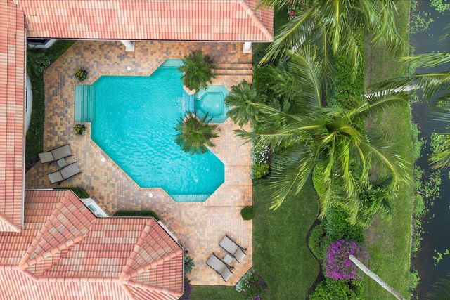 3678 Touch Of Class Court, Wellington, FL 33414