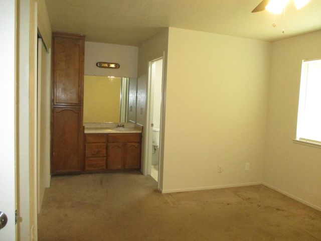 4156 Guernsey Ave, Stockton, CA 95215