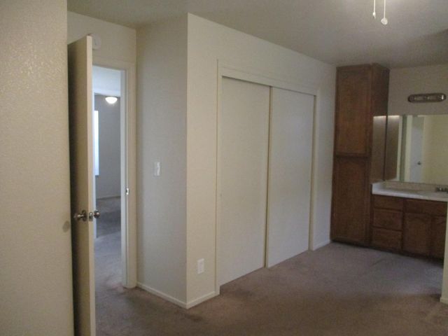 4156 Guernsey Ave, Stockton, CA 95215
