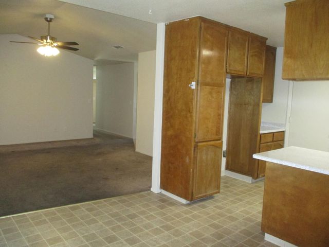 4156 Guernsey Ave, Stockton, CA 95215