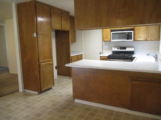 4156 Guernsey Ave, Stockton, CA 95215