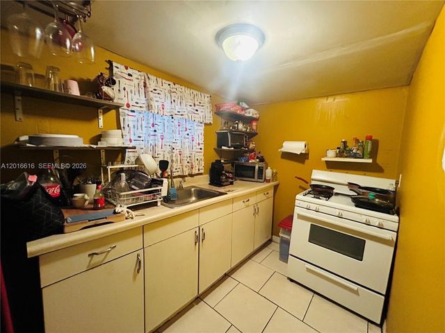 244 SW 36th Ave, Miami, FL 33135