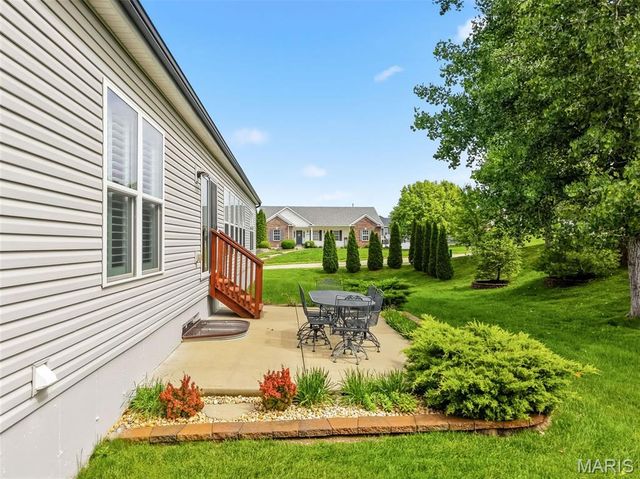 4302 Broken Rock Drive, Wentzville, MO 63385