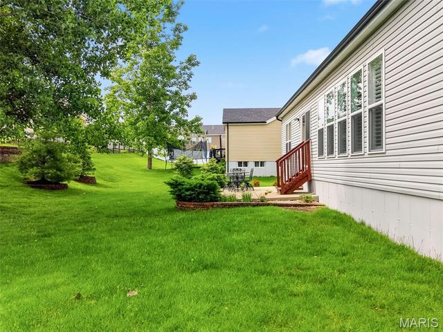 4302 Broken Rock Drive, Wentzville, MO 63385