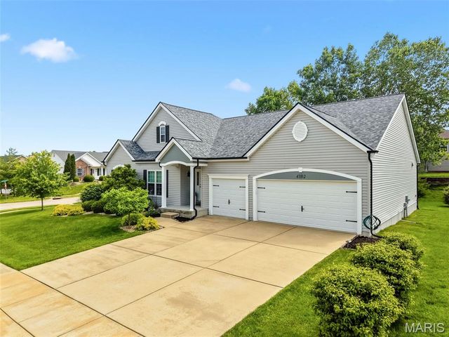 4302 Broken Rock Drive, Wentzville, MO 63385