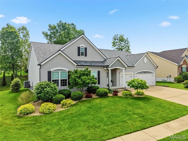4302 Broken Rock Drive, Wentzville, MO 63385