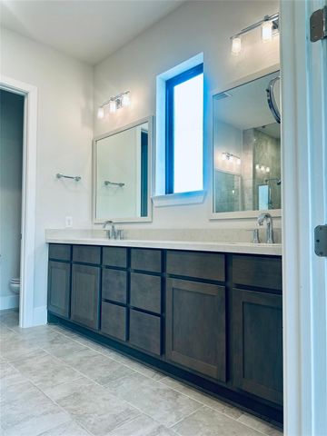 6 Gentle Branch Place, Tomball, TX 77375