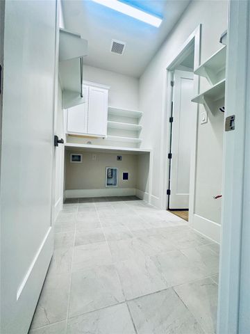 6 Gentle Branch Place, Tomball, TX 77375