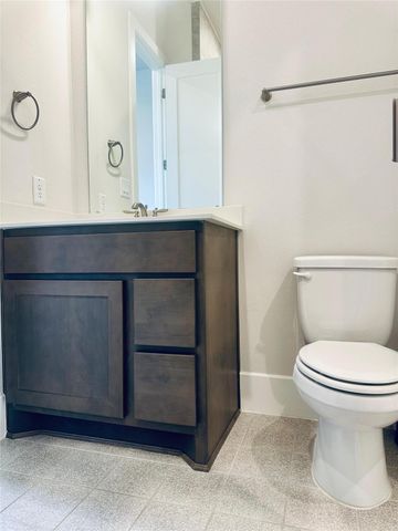 6 Gentle Branch Place, Tomball, TX 77375