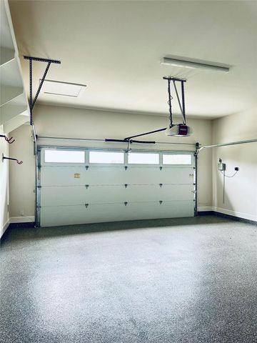 6 Gentle Branch Place, Tomball, TX 77375