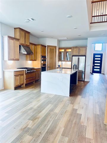 6 Gentle Branch Place, Tomball, TX 77375