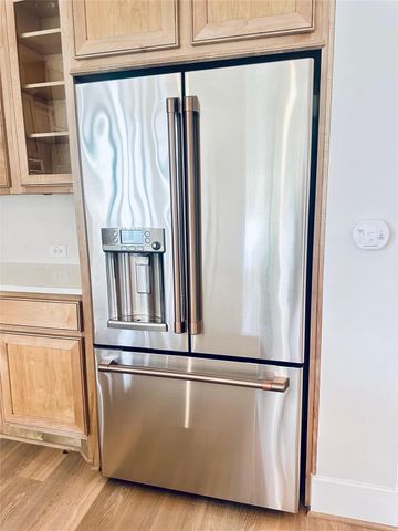 6 Gentle Branch Place, Tomball, TX 77375