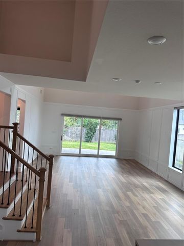 6 Gentle Branch Place, Tomball, TX 77375