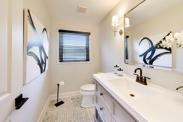 1340 PALMER Street, Downers Grove, IL 60516