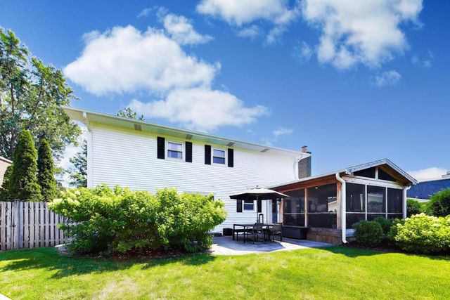 1340 PALMER Street, Downers Grove, IL 60516