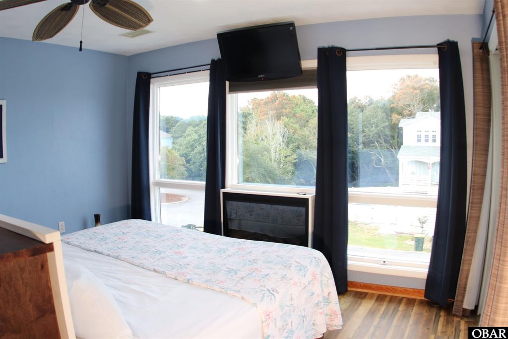 Image 9 of property listing at 939 Soundside Court Lot 134, Corolla, NC 27927