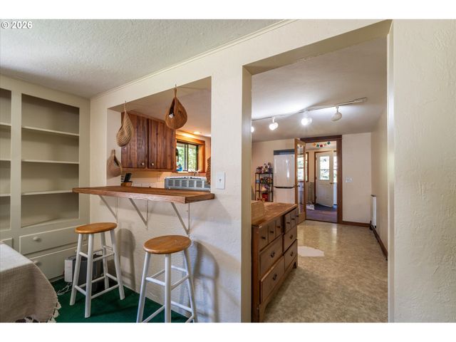56054 Prosper Junction Rd, Bandon, OR 97411